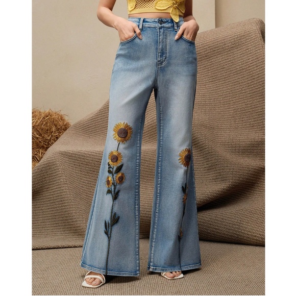 Boho Light Wash Floral Embroidered Wide leg Denim Jeans - Picture 4 of 6